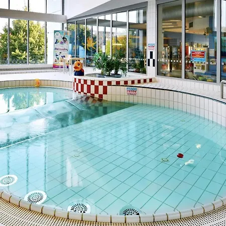 Diamondvilla, 4 Bedroom Apartment, Garden & Prag