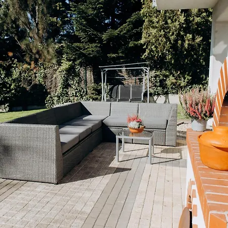 Diamondvilla, 4 Bedroom Apartment, Garden & *