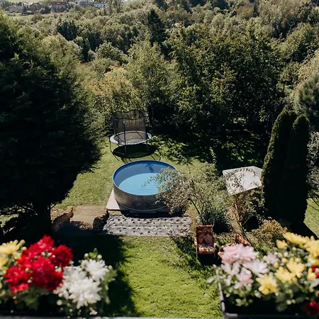 Lejlighed Diamondvilla, 4 Bedroom Apartment, Garden & Prag