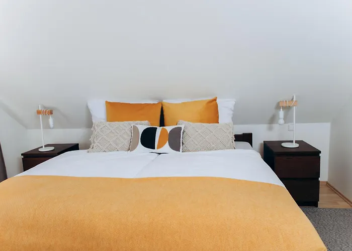 Diamondvilla, 4 Bedroom Apartment, Garden & * Praga