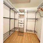 Diamondvilla, 4 Bedroom Apartment, Garden & Apartment