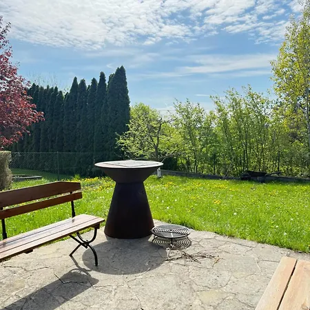 Apartament Diamondvilla, 4 Bedroom Apartment, Garden &