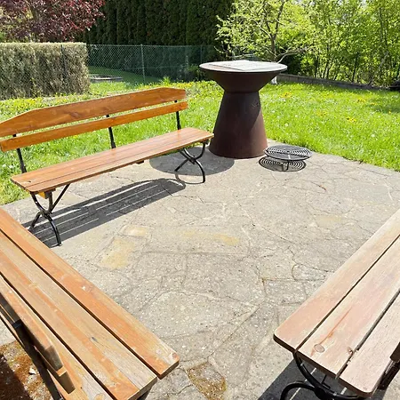 Diamondvilla, 4 Bedroom Apartment, Garden & Apartament Praga
