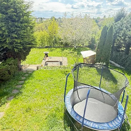 Diamondvilla, 4 Bedroom Apartment, Garden & Apartament Praga