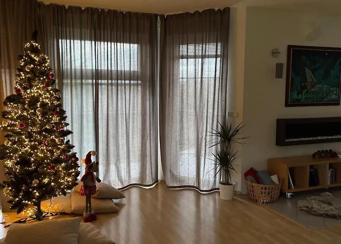 아파트 Diamondvilla, 4 Bedroom Apartment, Garden & 프라하