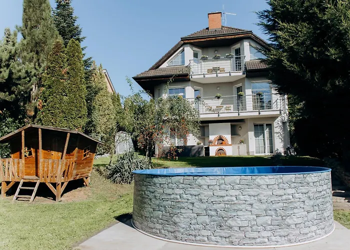 Diamondvilla, 4 Bedroom Apartment, Garden&spa Lägenhet