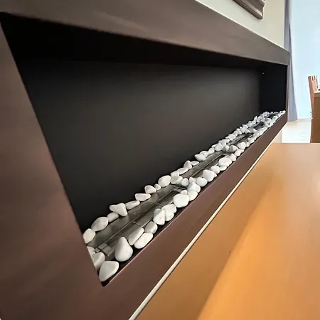 Diamondvilla, 4 Bedroom Apartment, Garden & *