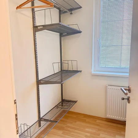 Diamondvilla, 4 Bedroom Apartment, Garden & *