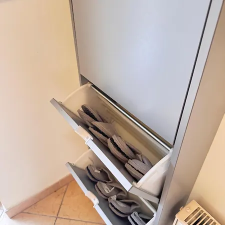 Diamondvilla, 4 Bedroom Apartment, Garden & *