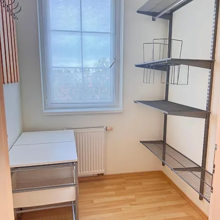 Diamondvilla, 4 Bedroom Apartment, Garden & * Prague