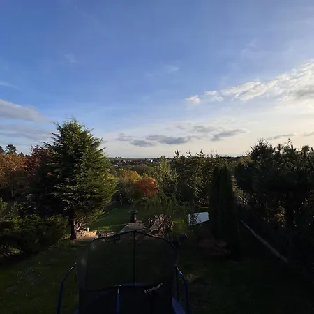 Diamondvilla, 4 Bedroom Apartment, Garden &
