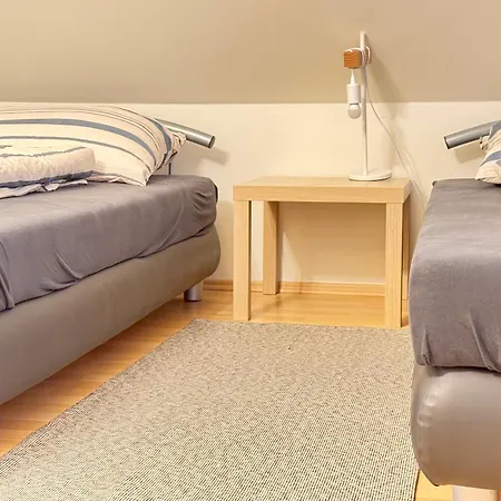 Diamondvilla, 4 Bedroom Apartment, Garden & Apartment Prague